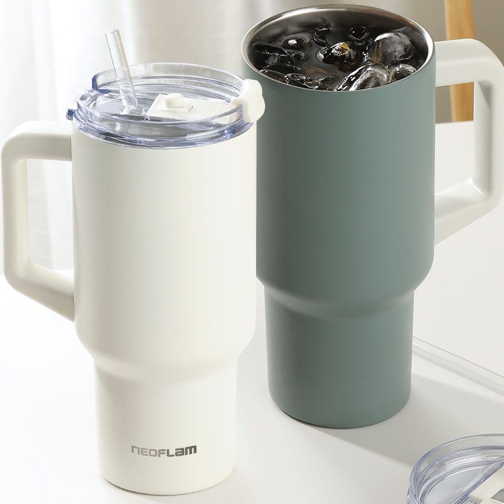 네오플램 대용량 스텐 텀블러 900ml 보온보냉 이중진공 손잡이 빨대