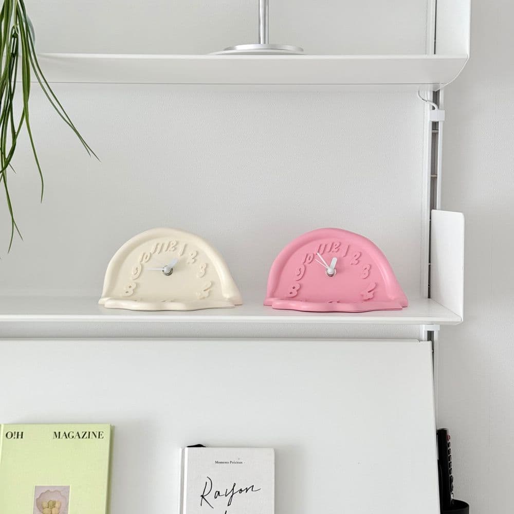 A의 취향 멜팅 테이블 시계 2colors 미니 인테리어 탁상 시계