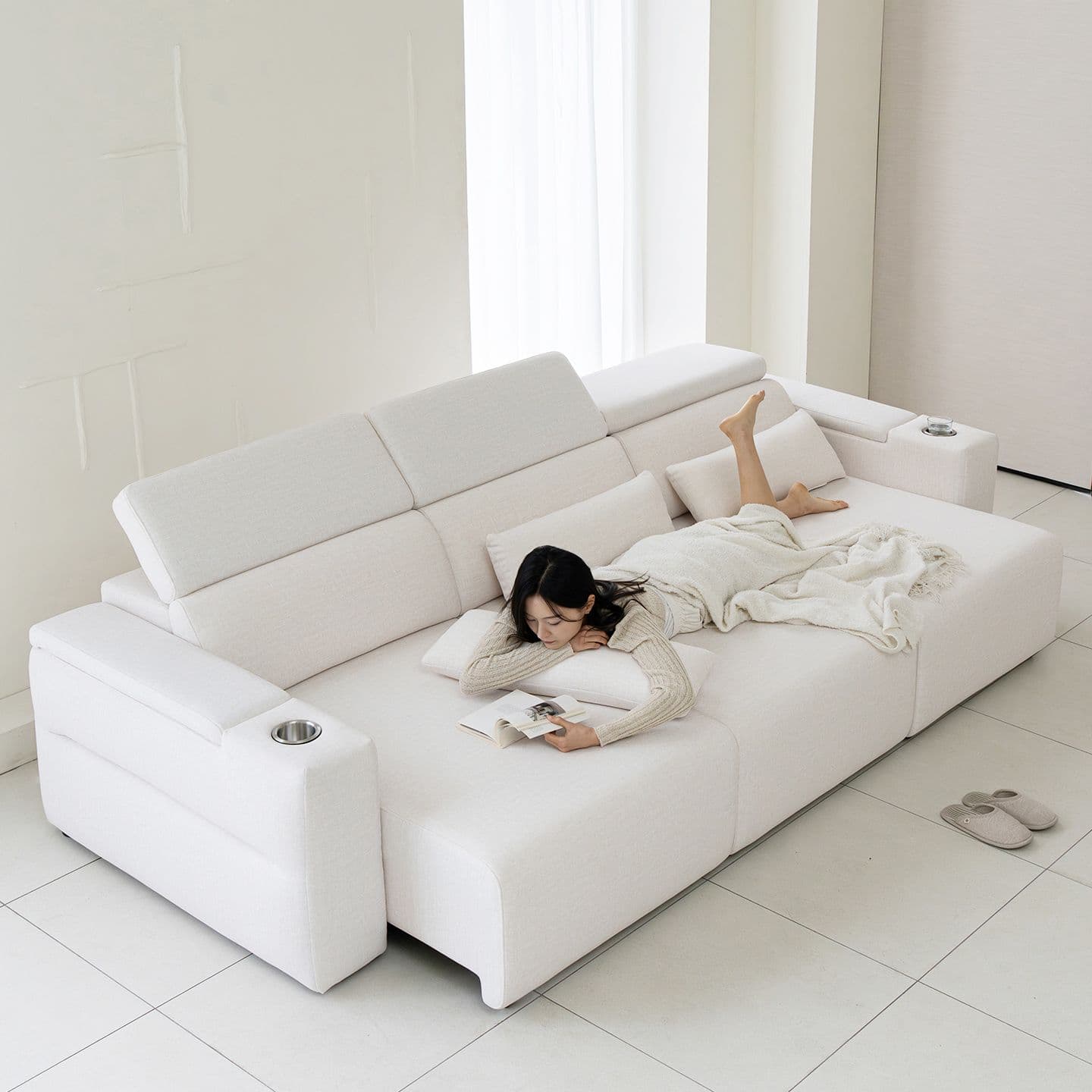 데일리리빙 보니타 패브릭 모션 슬라이드 리클라이너 4인용 소파 - 최저가 589,000원