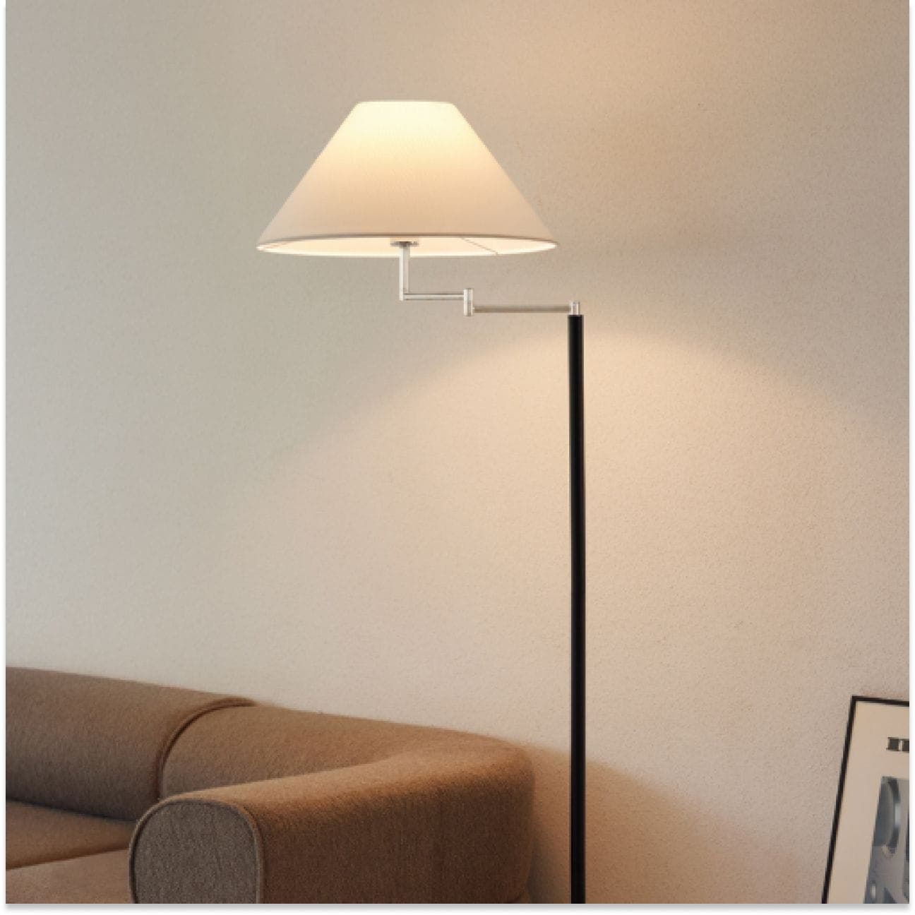 스피아노 홀리스 스윙 플로어 장스탠드 조명