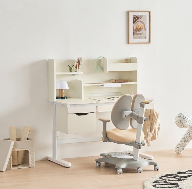 리바트 프라임 키즈 각도높이조절 책상 - 최저가 306,000원