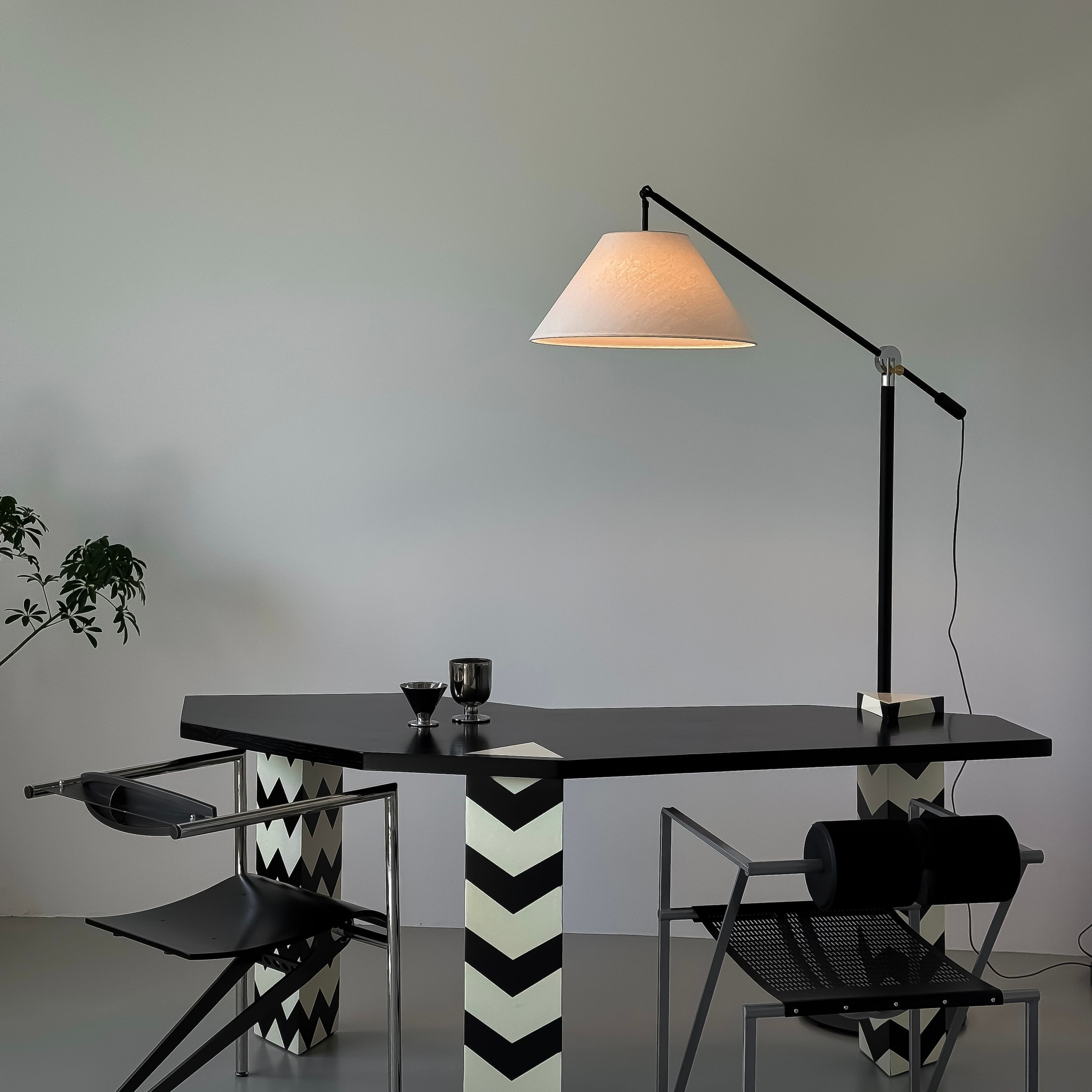 트우르 자체 제작 디자인 특허 관절 조명 삼각버전 Join 조인 장 스탠드 2colors - 최저가 510,000원