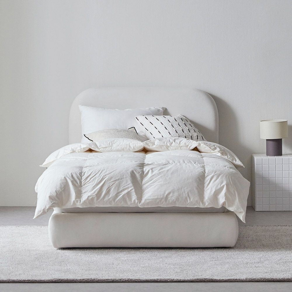 휴먼앤퍼니처 죄송하지만, 정제할 원본 제품명을 제공해주셔야 합니다. "상세페이지 참조"가 아닌 실제 제품명을 입력해주시면 정제해드리겠습니다. 예시: - 입력: "[최대20%쿠폰+사은품] 여름 반팔티셔츠 화이트/검정 2colors 카드가16.4만!" - 출력: 여름 반팔티셔츠 화이트/검정 2colors 정제하실 제품명을 말씀해주세요. - 최저가 199,000원