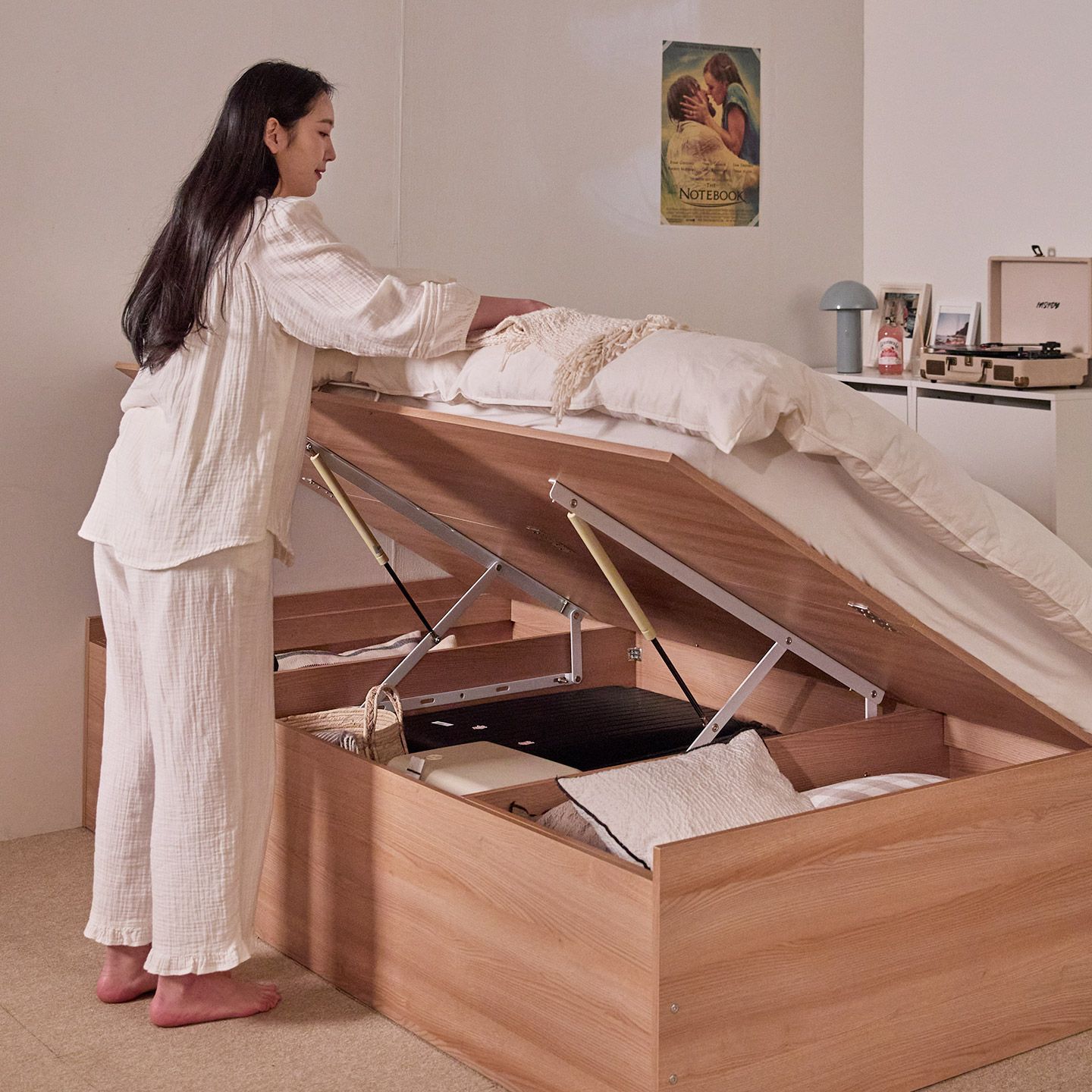 단하루 152,100원+3%결제할인 / 노엘 반자동 리프트업 통수납 침대프레임 SS/Q 가격 추이 크라운퍼니쳐 단하루 152,100원+3%결제할인 / 노엘 반자동 리프트업 통수납 침대프레임 SS/Q - 최저가 144,000원